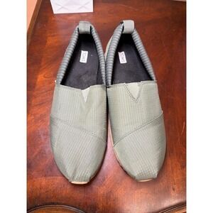 Toms